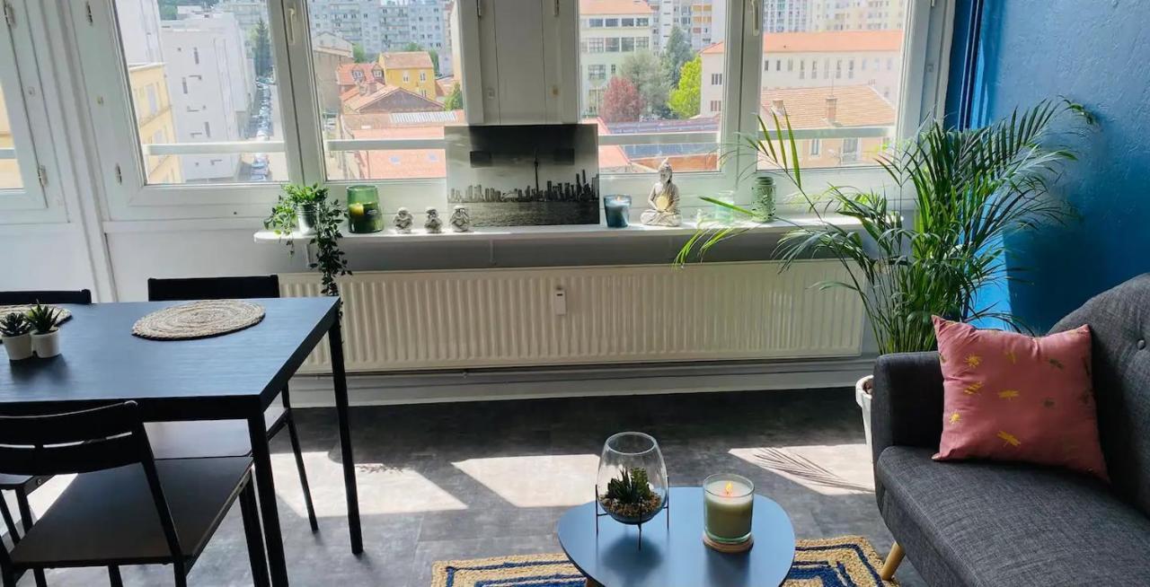 Ferienwohnung Le 610 - Cosy - Stationnement Gratuit & Wifi Saint-Etienne  Exterior foto
